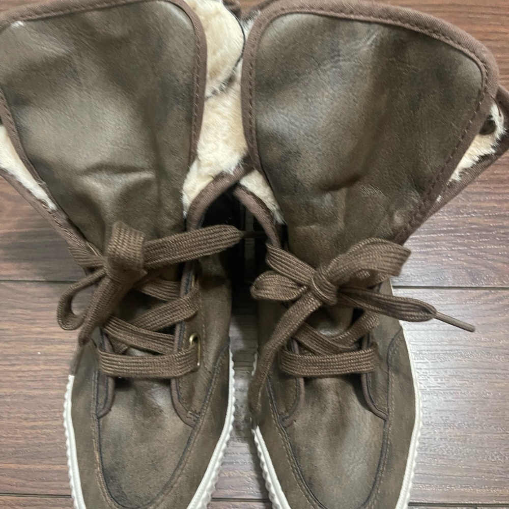Blowfish Malibu Women's Fold Down Sneaker Boot - Picture 10 of 13
